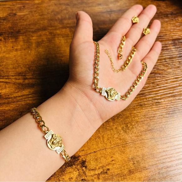 18K Gold Plated Versace Women jewelry Set Chain Necklace Bracelet and Earrings - Picture 11 of 17
